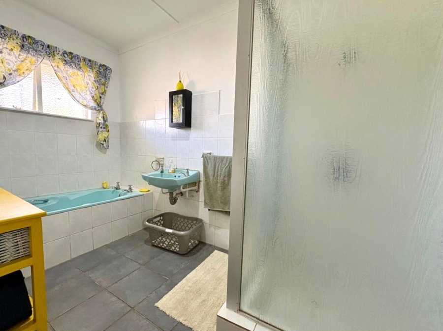 4 Bedroom Property for Sale in Gonubie Eastern Cape